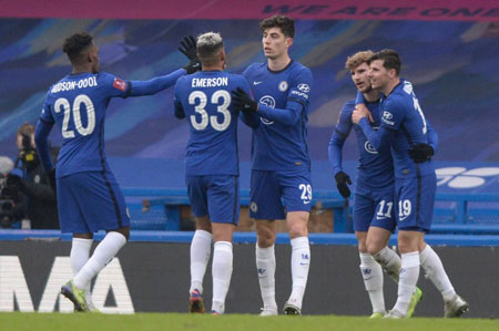 米体：弗拉霍维奇愿意留在尤文，但薪水始终是个问题