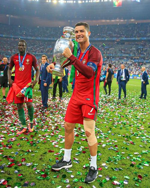 晚邮报：米兰vs科莫的海外赛已获得亚足联批准，尚待FIFA批准