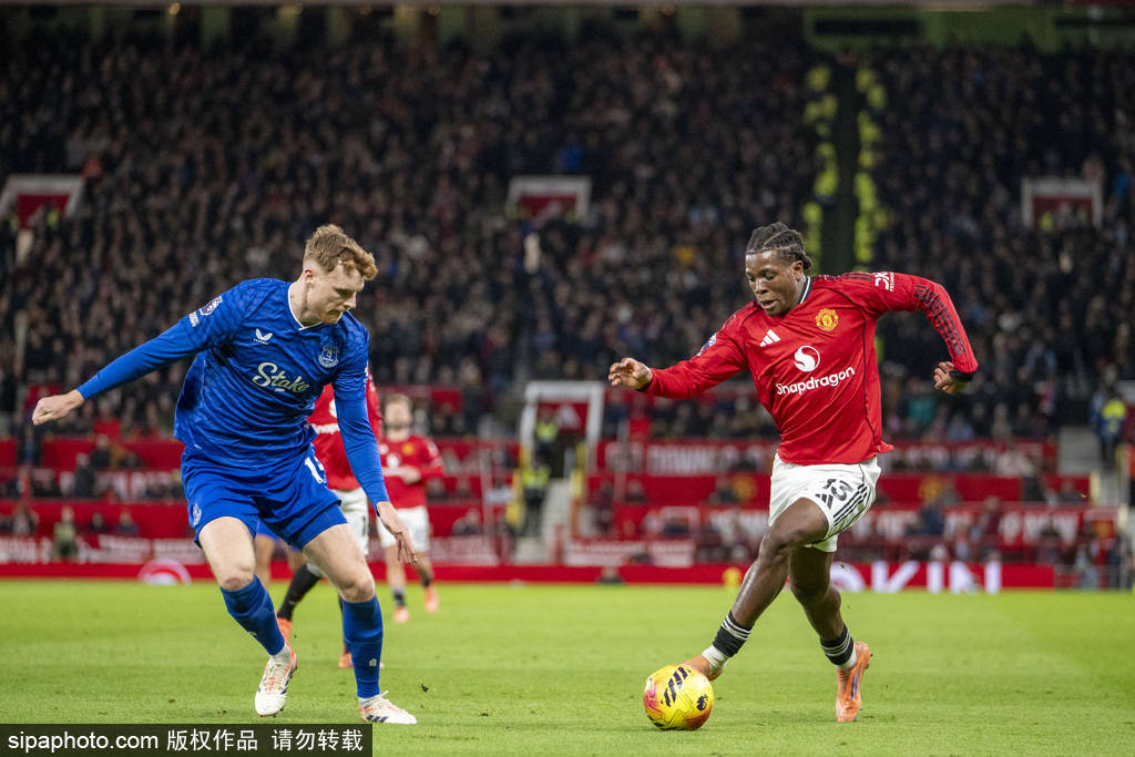 首秀惊艳！江苏外援爱德华兹&亨特合砍51分