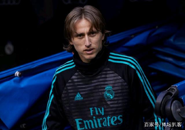 国乒香港训练！王楚钦一身黄好亮眼，莎莎苦练反手，陈幸同回归