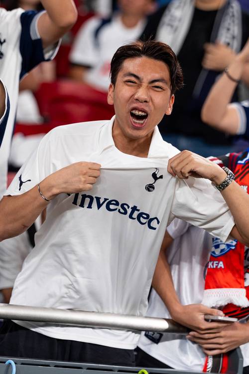 2025／26赛季英超：利物浦布莱顿积分持平，安菲尔德之夜谁能抢占先机（英超2025／26：利物浦与布莱顿同分相逢，安菲尔德之战谁将先声夺人）