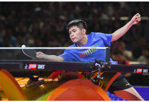 破纪录，宁忠岩再登速度滑冰世界杯领奖台！北京日报.